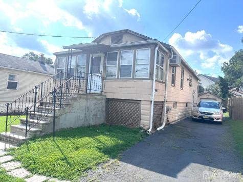 28 Silzer Avenue Avenue Iselin NJ 08830