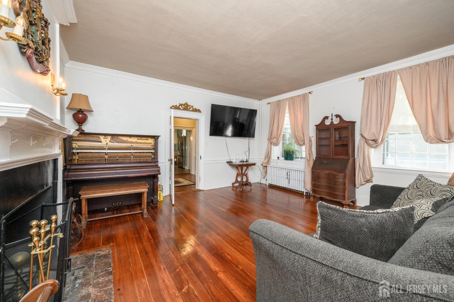 58 Soloff Drive Hamilton NJ 08610