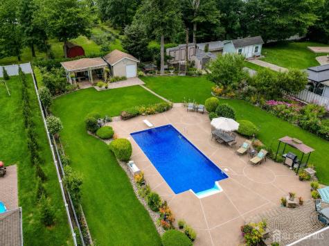 41 Edgewood Avenue Colonia NJ 07067