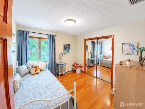 41 Edgewood Avenue Colonia NJ 07067