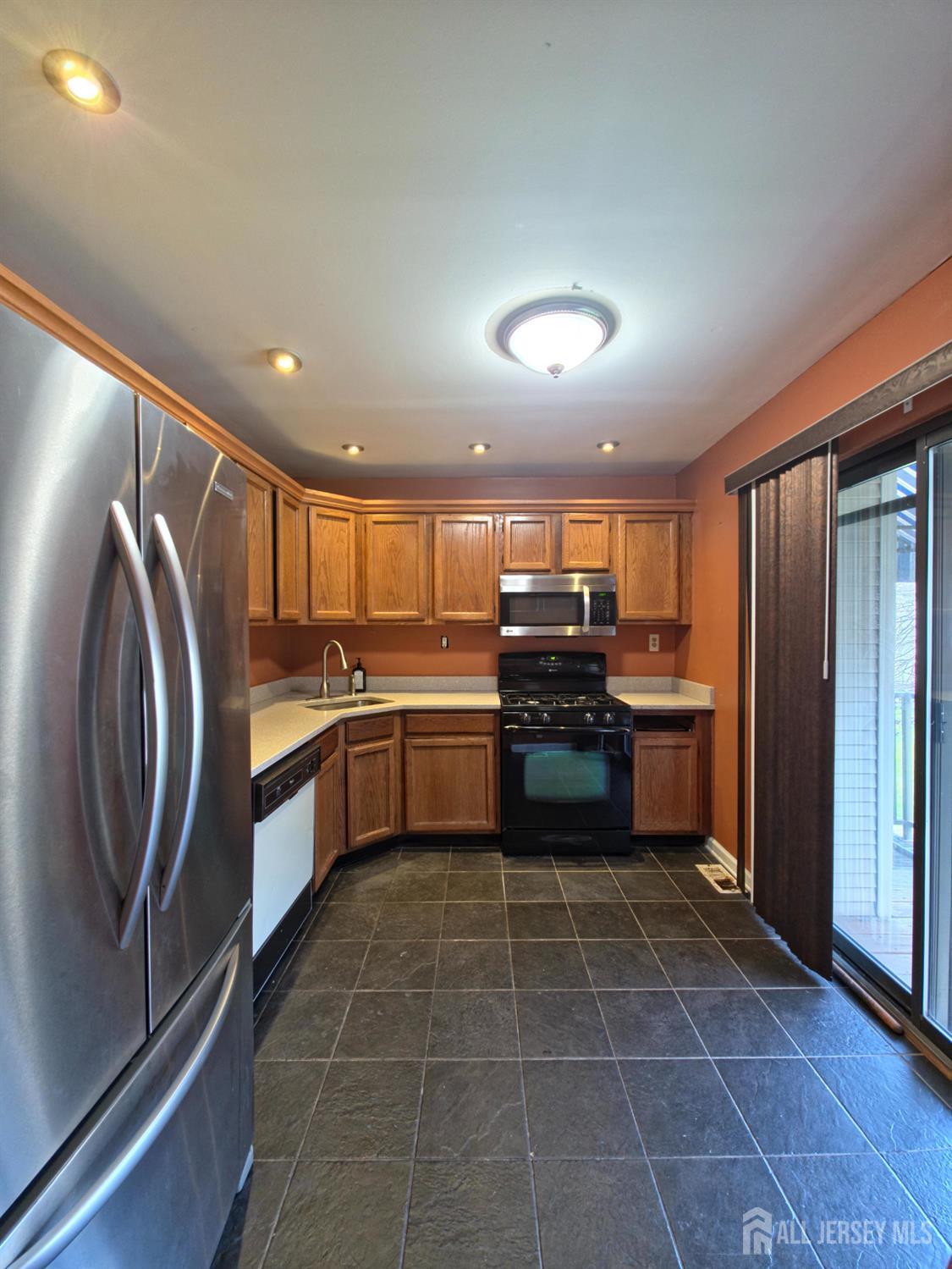 88 Richmond Street Newark NJ 07103
