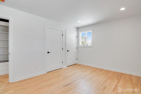 4 Seymour Terrace Piscataway NJ 08854