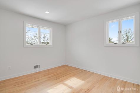 4 Seymour Terrace Piscataway NJ 08854