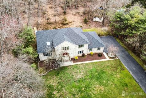 3 Shira Lane Manalapan NJ 07726