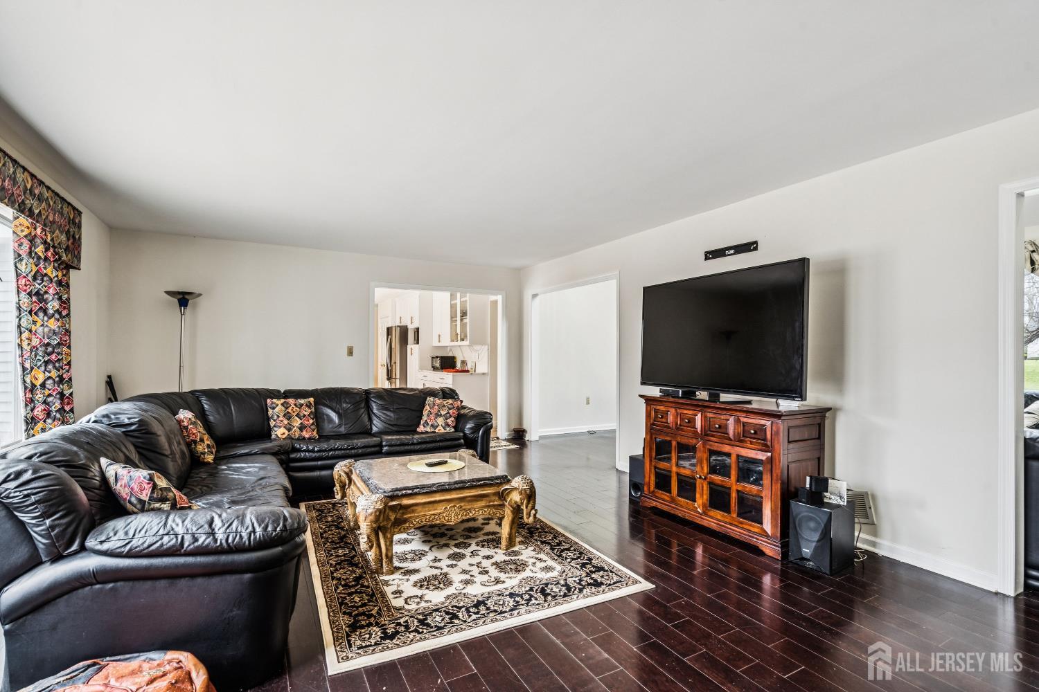 3 Shira Lane Manalapan NJ 07726