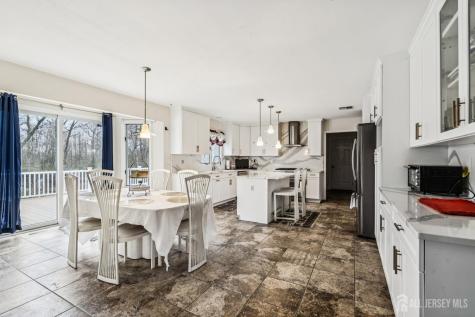 3 Shira Lane Manalapan NJ 07726