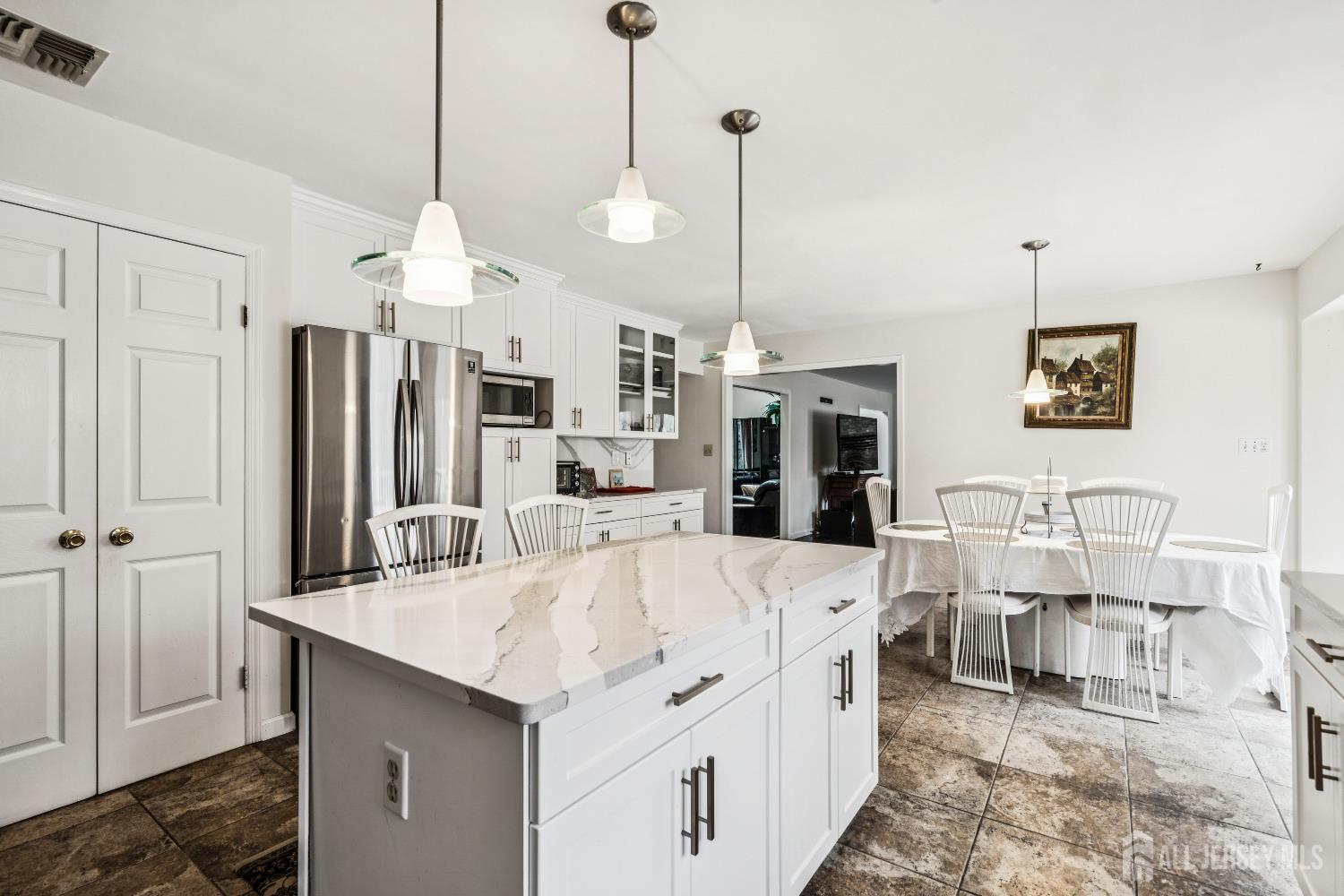 3 Shira Lane Manalapan NJ 07726