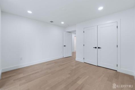 617 Fairview Avenue Piscataway NJ 08854
