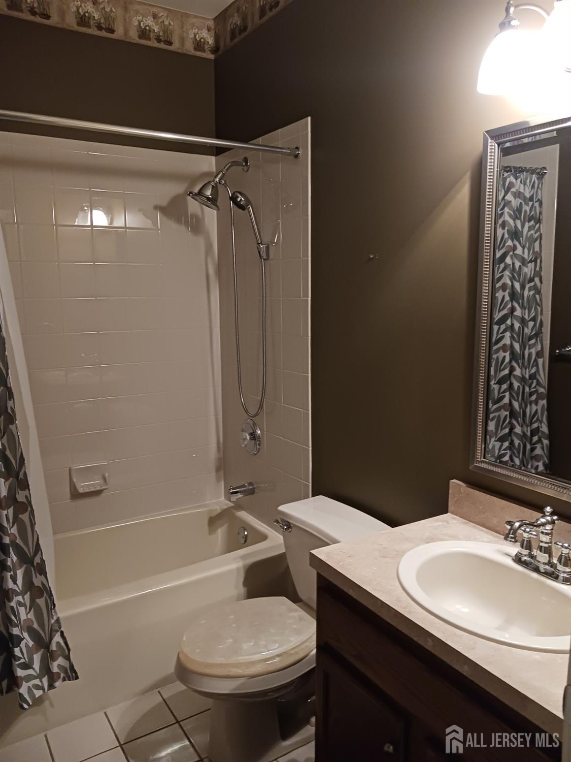 6 Holly Manor Court Helmetta NJ 08828