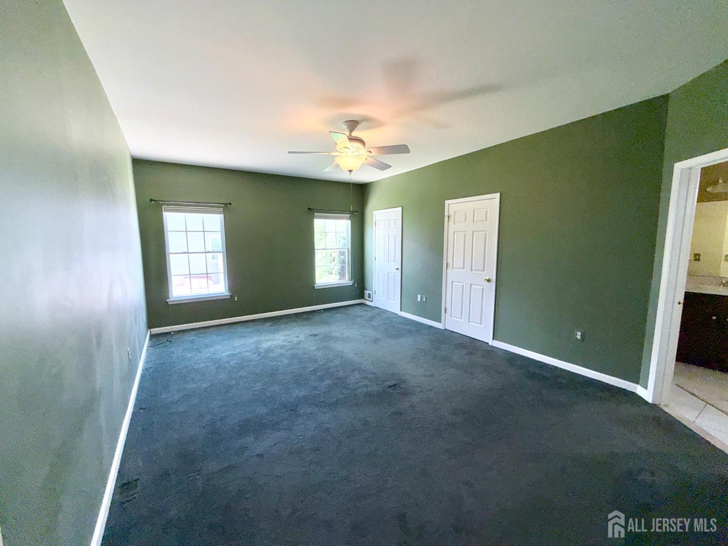 6 Holly Manor Court Helmetta NJ 08828