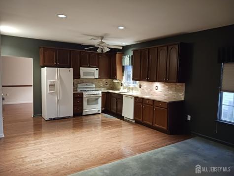 6 Holly Manor Court Helmetta NJ 08828