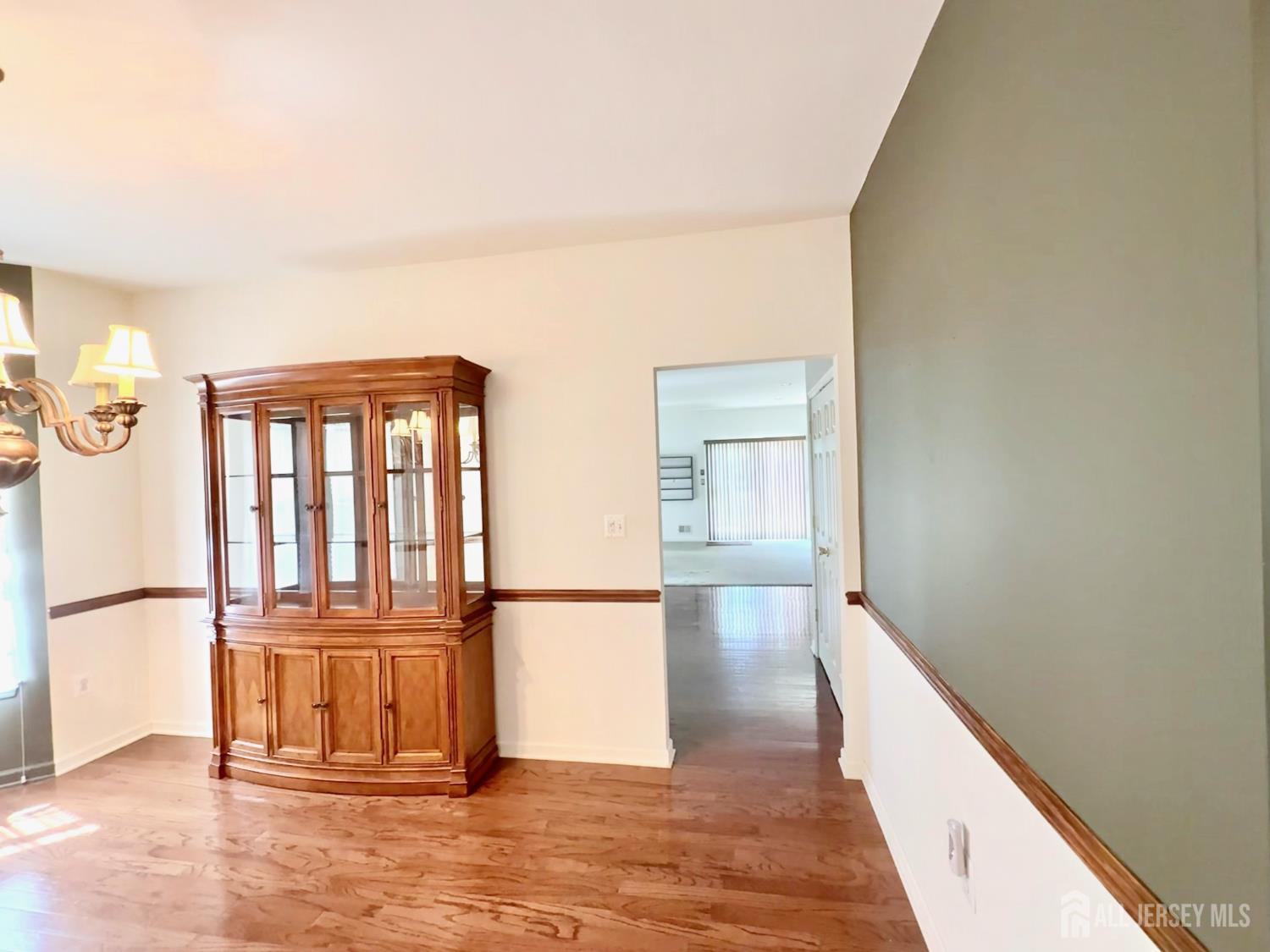 6 Holly Manor Court Helmetta NJ 08828
