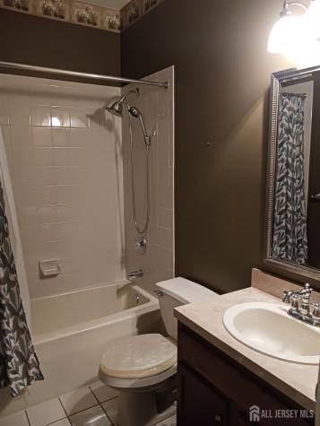6 Holly Manor Court Helmetta NJ 08828