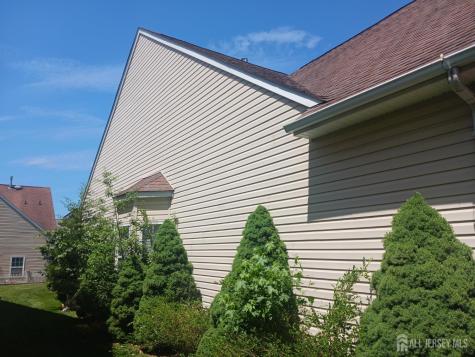 6 Holly Manor Court Helmetta NJ 08828