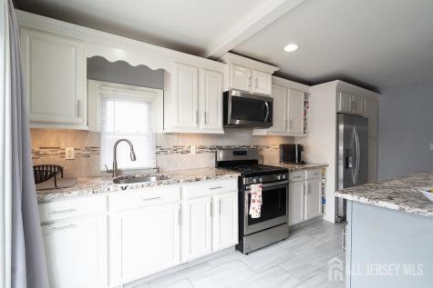 25 Reid Street Sayreville NJ 08872