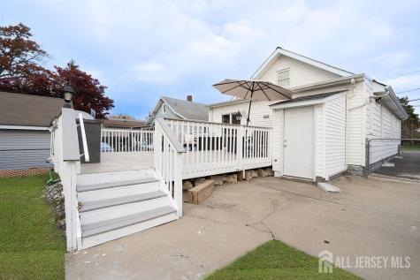 25 Reid Street Sayreville NJ 08872