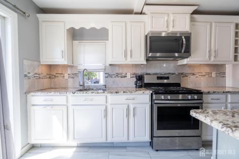 25 Reid Street Sayreville NJ 08872
