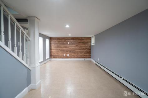 25 Reid Street Sayreville NJ 08872