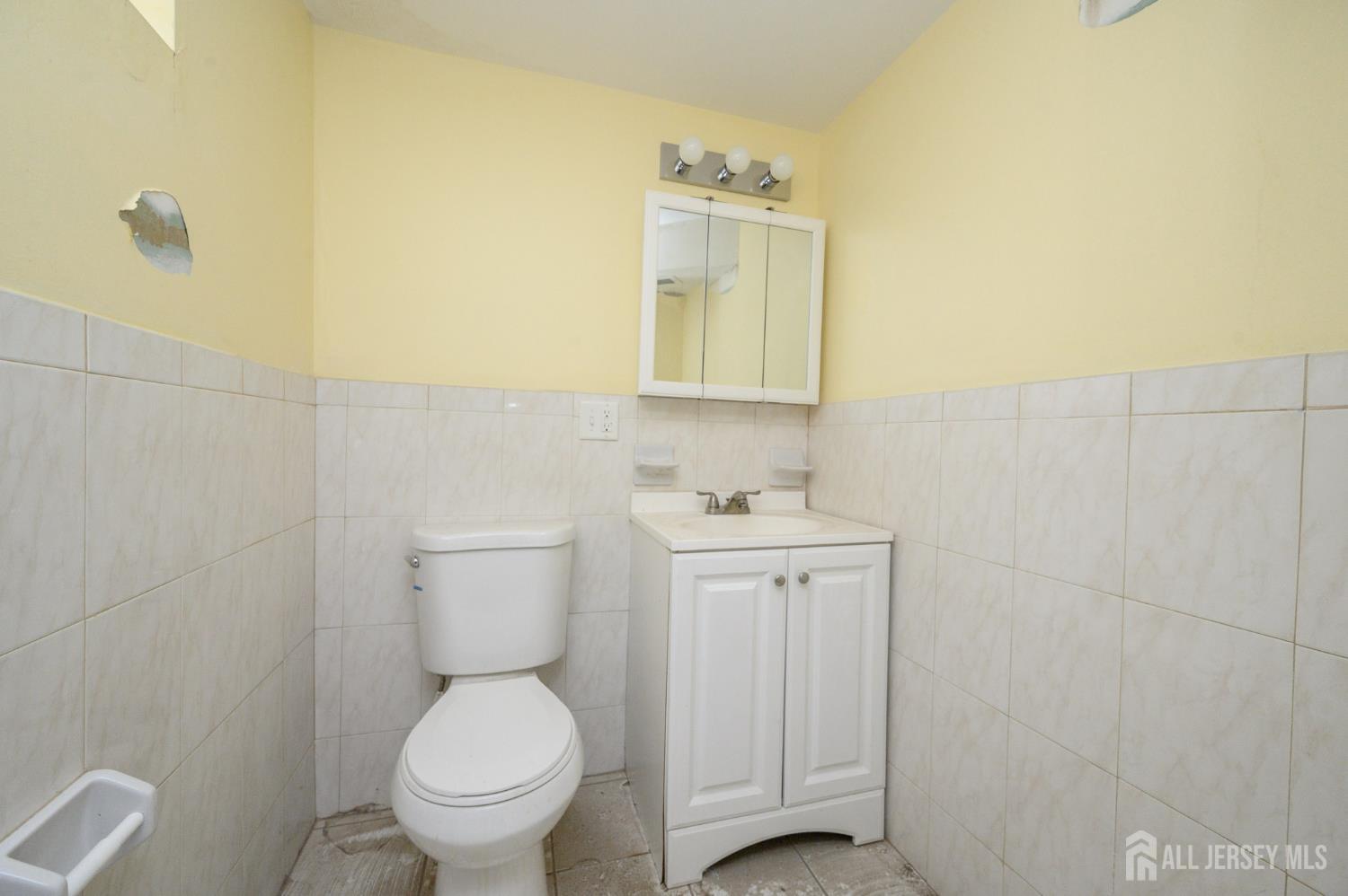 197 W 26th Street W Bayonne NJ 07002