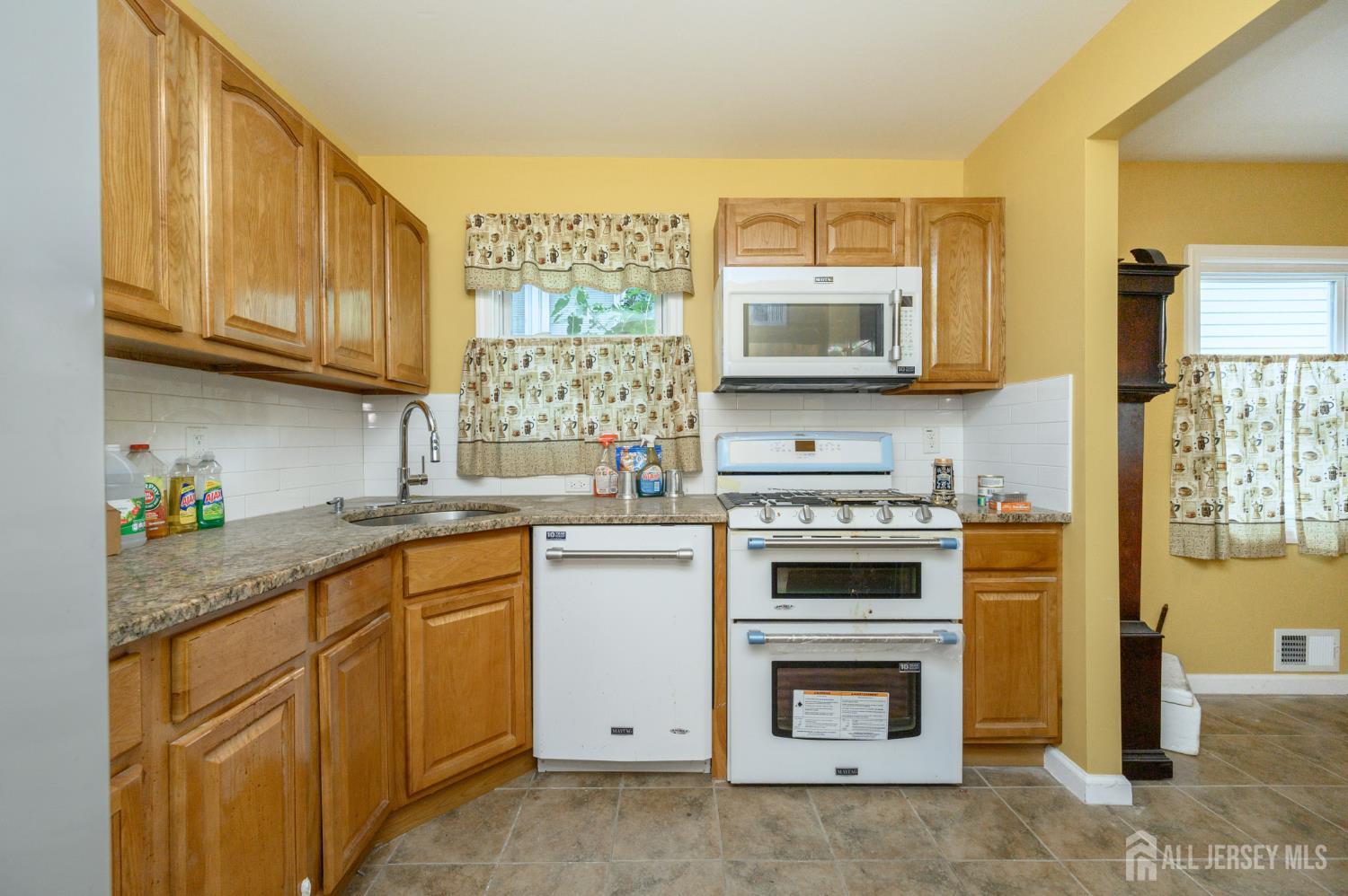 197 W 26th Street W Bayonne NJ 07002