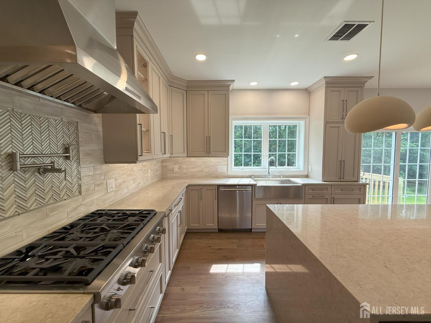 2 Joye Lane South Brunswick NJ 08852