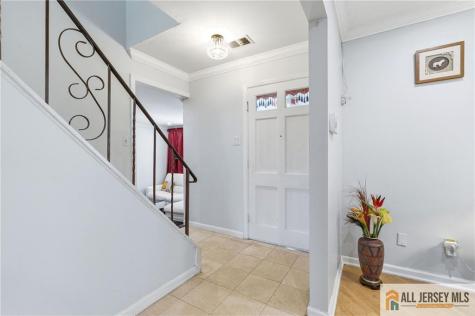1622 Taylor Drive North Brunswick NJ 08902