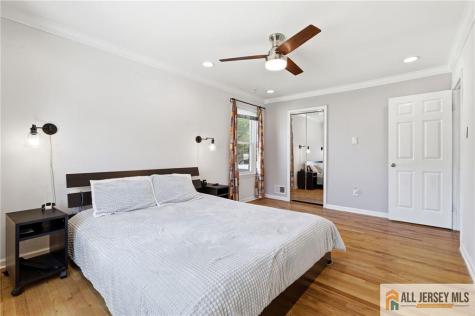 1622 Taylor Drive North Brunswick NJ 08902