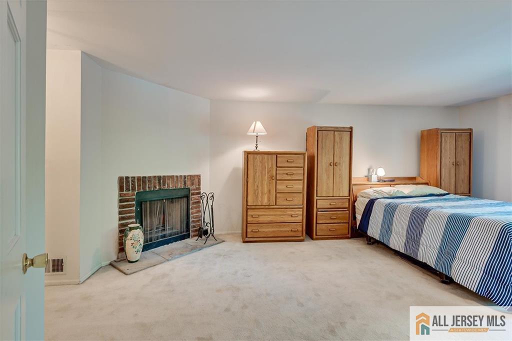 22 Woodgate Drive South Brunswick NJ 08852