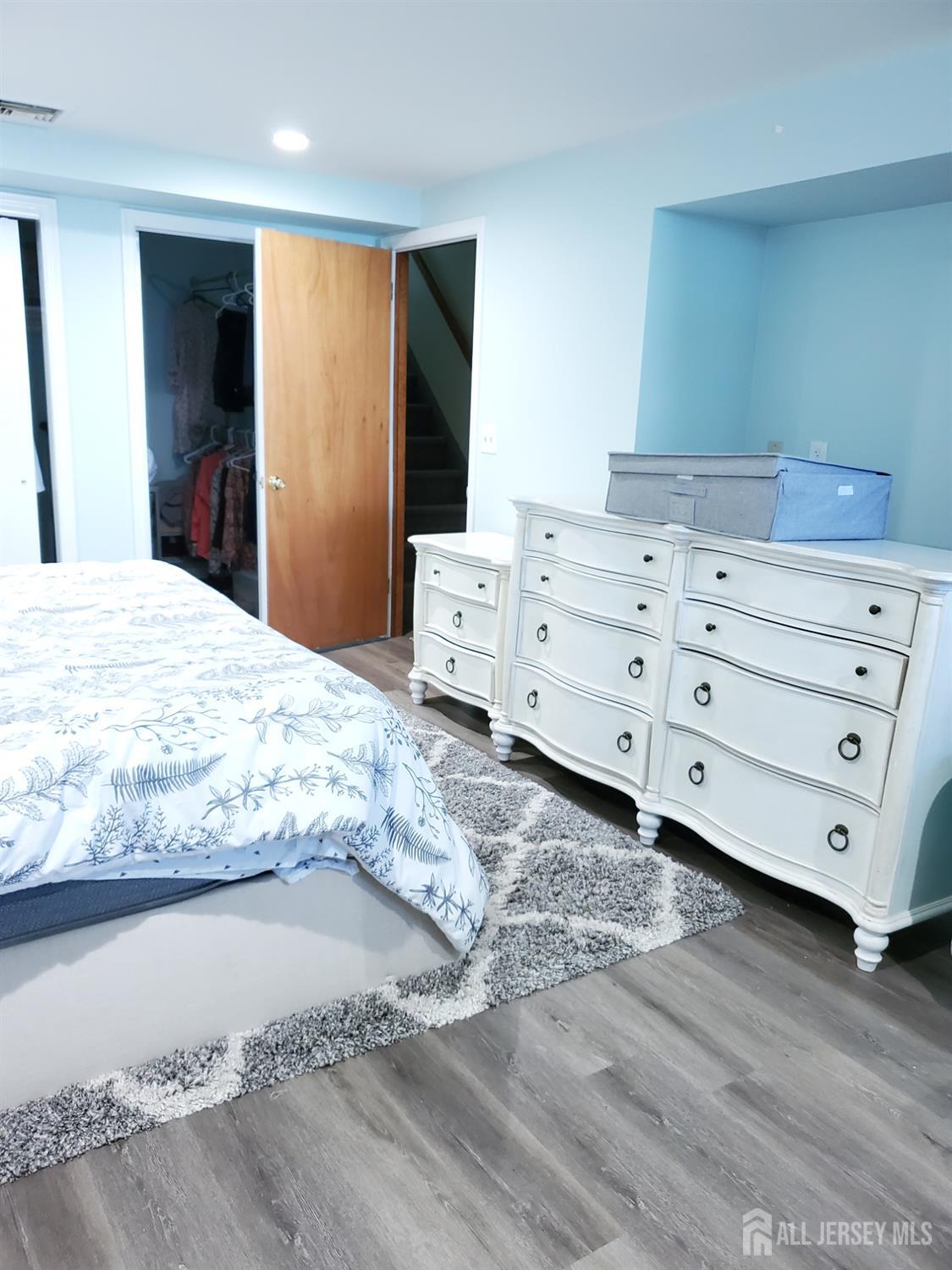 40 Anita Drive Piscataway NJ 08854