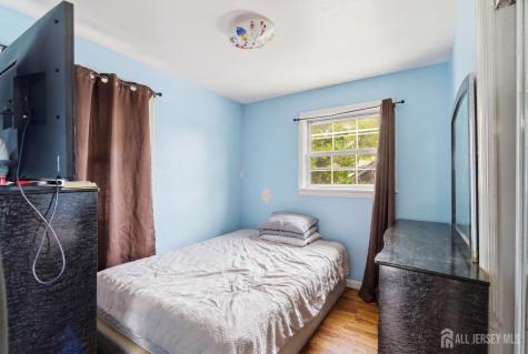 2 Oakwood Place North Brunswick NJ 08902