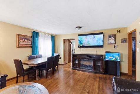 2 Oakwood Place North Brunswick NJ 08902