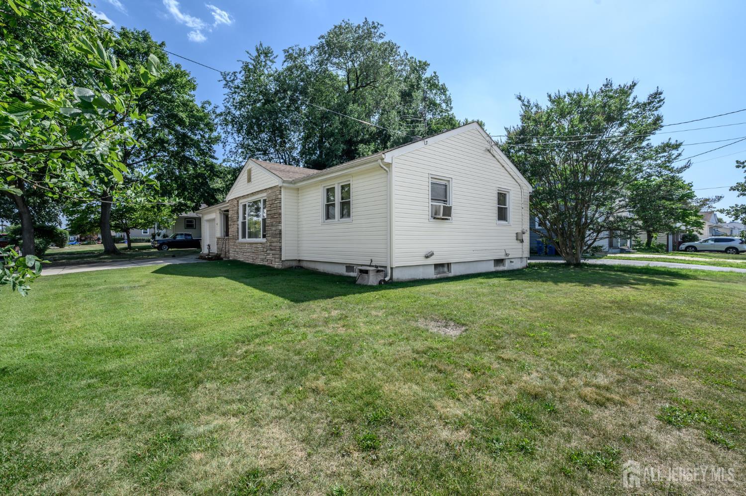 341 Saint Johns Place Bound Brook NJ 08805