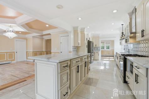 905 N Washington Avenue Green Brook NJ 08812