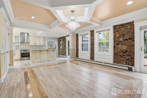 905 N Washington Avenue Green Brook NJ 08812