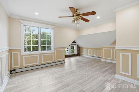 905 N Washington Avenue Green Brook NJ 08812