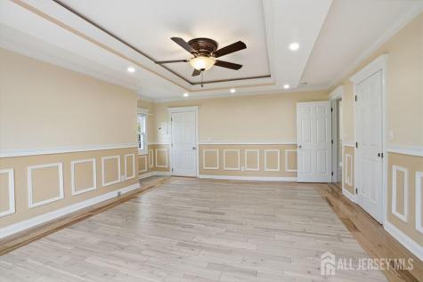 905 N Washington Avenue Green Brook NJ 08812