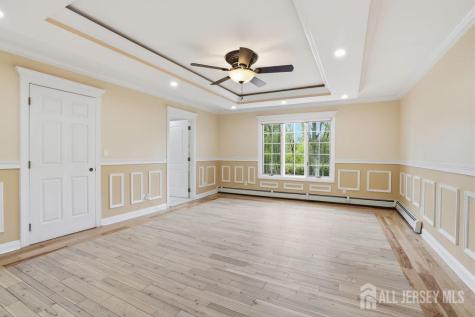 905 N Washington Avenue Green Brook NJ 08812