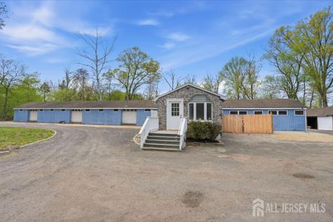 905 N Washington Avenue Green Brook NJ 08812