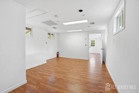 905 N Washington Avenue Green Brook NJ 08812