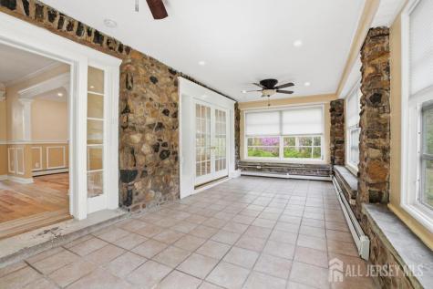 905 N Washington Avenue Green Brook NJ 08812