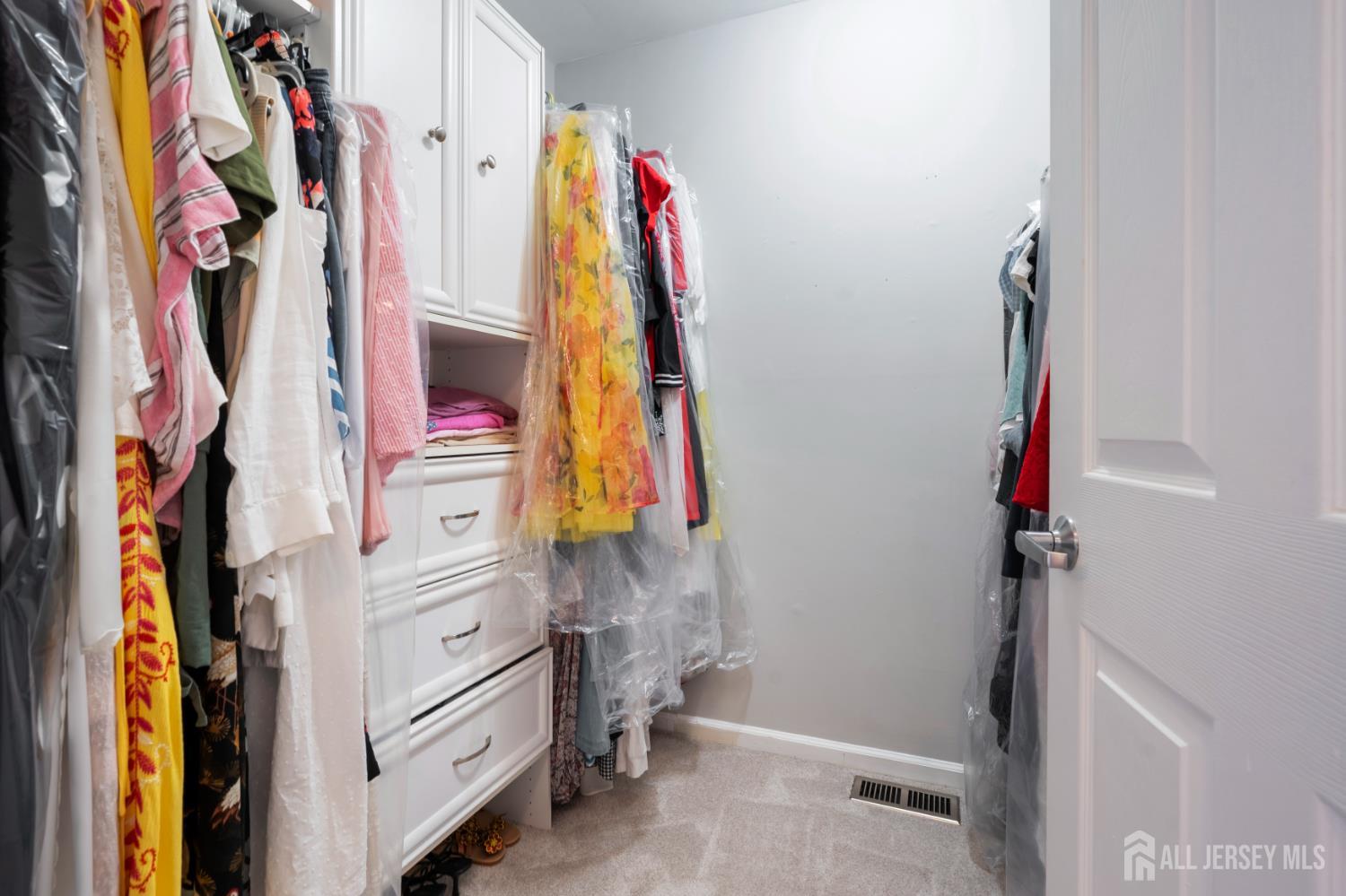 59 Amberfield Road Robbinsville NJ 08691