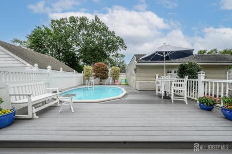 10 Crampton Avenue Woodbridge Proper NJ 07095