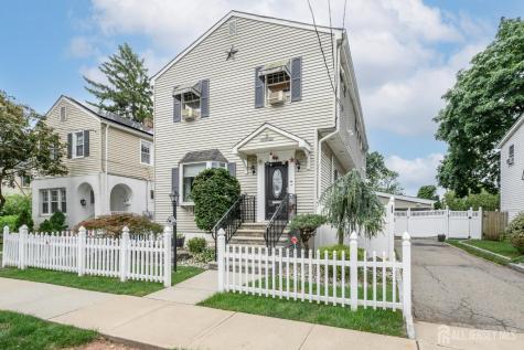 10 Crampton Avenue Woodbridge Proper NJ 07095