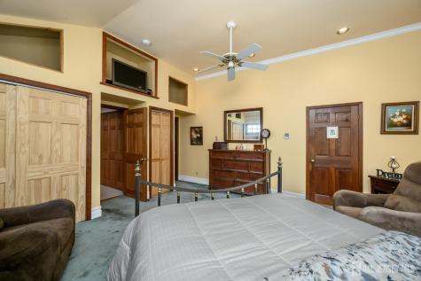 10 Crampton Avenue Woodbridge Proper NJ 07095