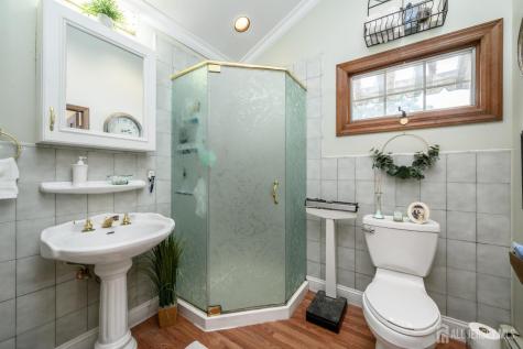 10 Crampton Avenue Woodbridge Proper NJ 07095