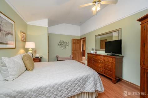 10 Crampton Avenue Woodbridge Proper NJ 07095