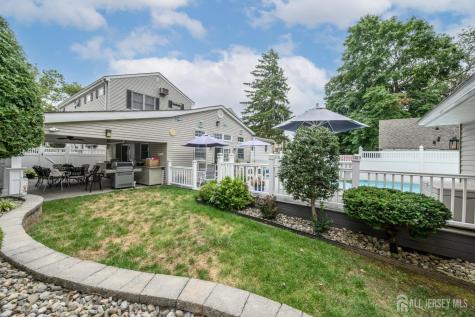 10 Crampton Avenue Woodbridge Proper NJ 07095