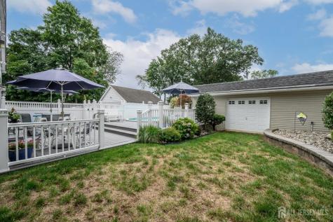 10 Crampton Avenue Woodbridge Proper NJ 07095