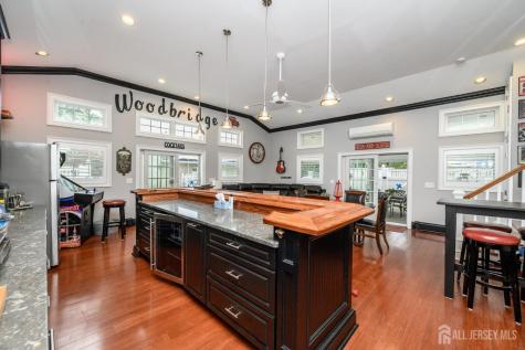 10 Crampton Avenue Woodbridge Proper NJ 07095
