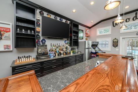 10 Crampton Avenue Woodbridge Proper NJ 07095